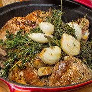 Gigot d’Agneau de 12 heures au Monbazillac et aux Herbes de Jardin